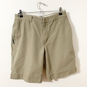 Columbia Heavy Weight 100% Cotton Khaki Shorts Size 32X10 Pockets Galore
